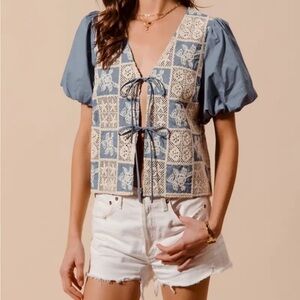 So ME Blue and Cream Tie Knit Blouse